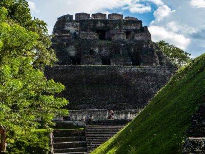 Xunantunich-1